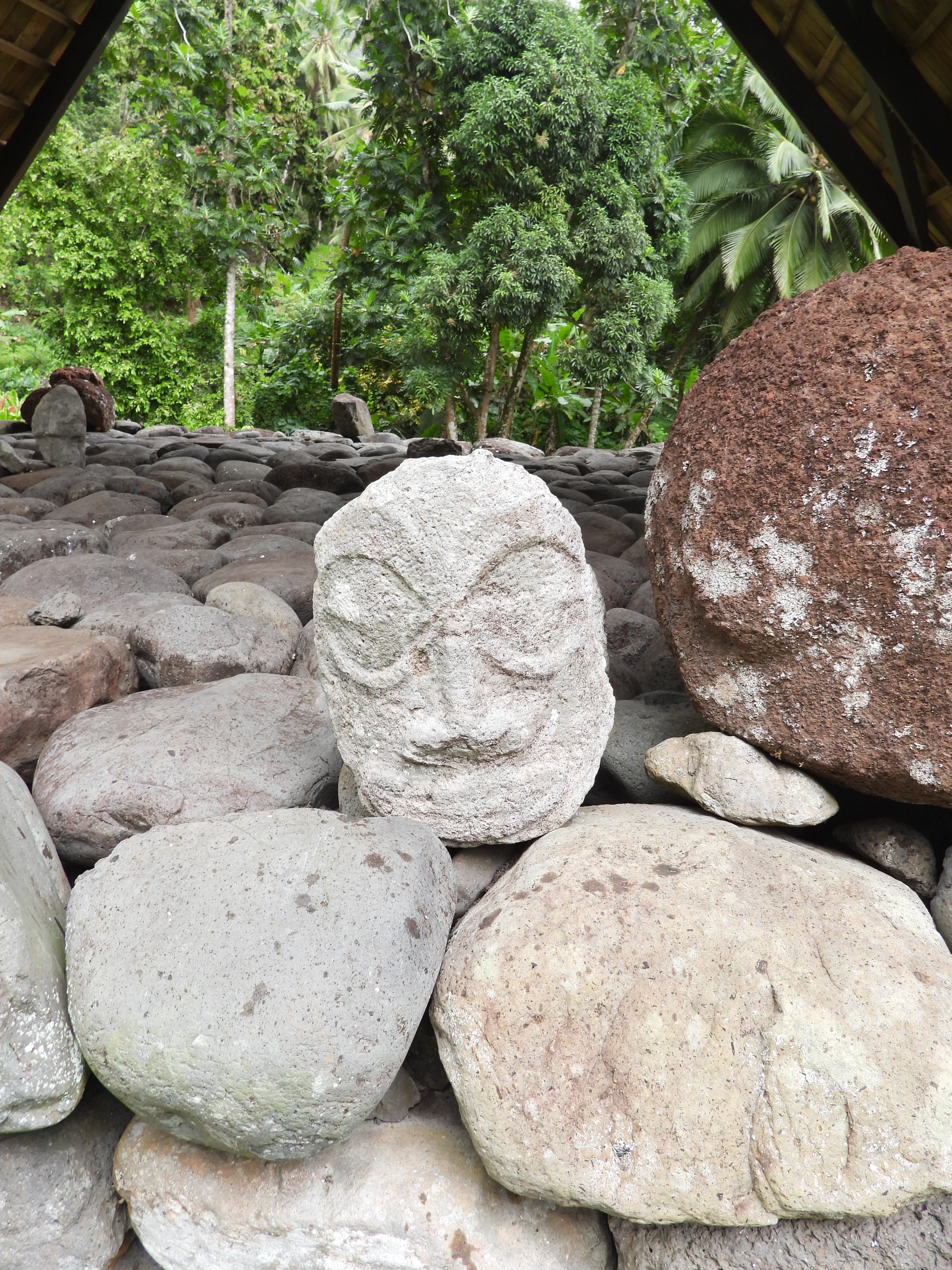 Tiki seen on a day trip from Hiva Oa.