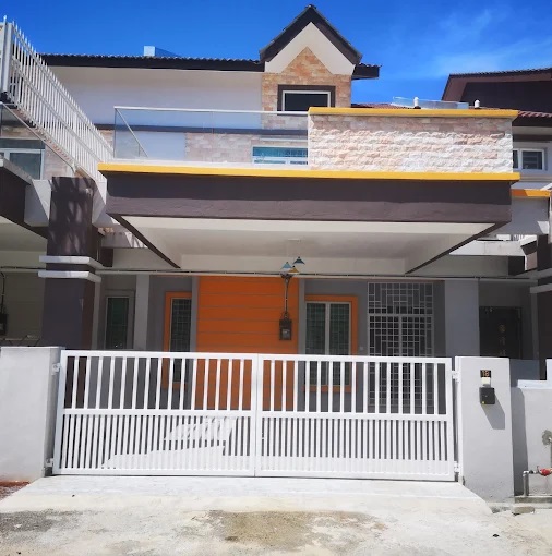 The house in Kuah, Langkawi that we rented to avoid the dust of the Lunas Shipyard while woodwork is being done on SV Aphrodite by Eastbay - Teakdecks